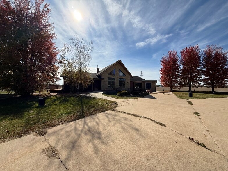 More Photos Of 11379 US Highway 20 E, Stockton Storefront Retail Office For Sale