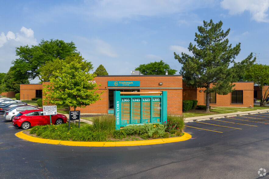 Primary Photo Of 1305-1365 Wiley Rd, Schaumburg Medical For Lease