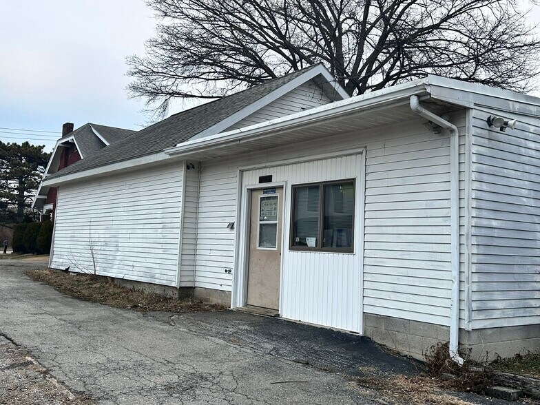 More Photos Of 2511 Gettysburg Rd, Camp Hill Warehouse For Sale