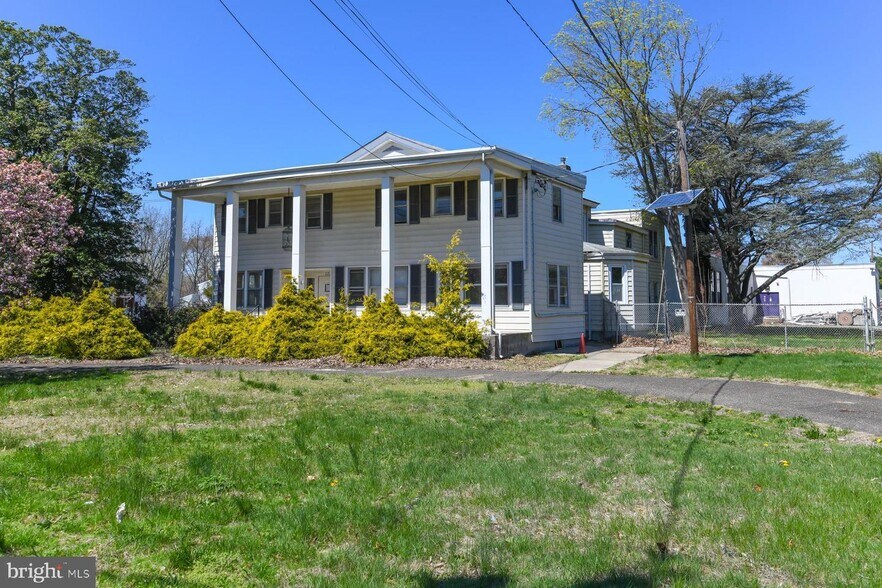 Primary Photo Of 121 W Church St, Blackwood Schools For Sale