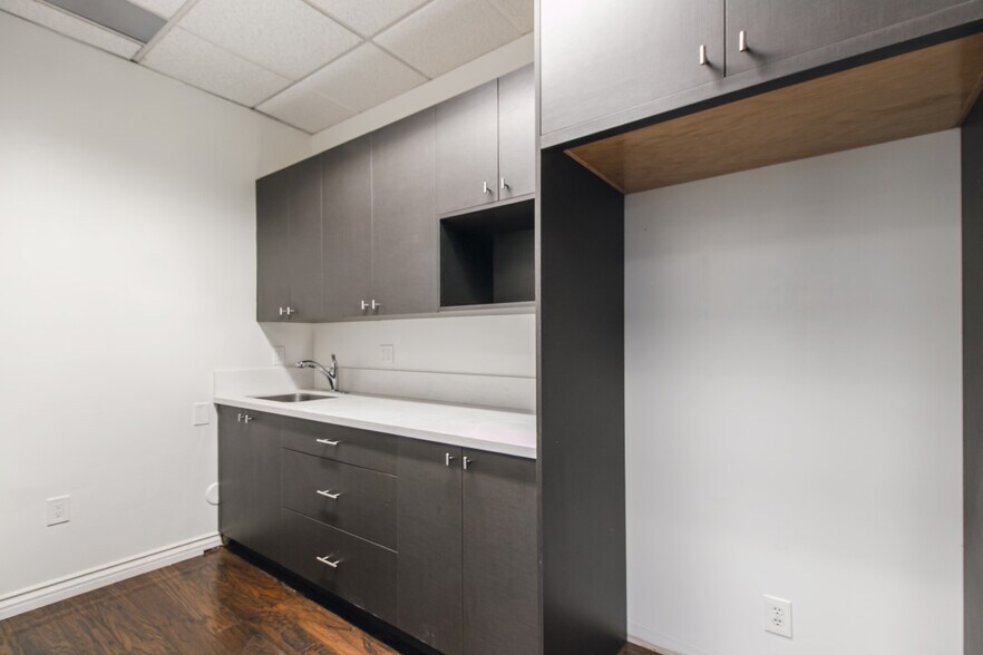 More Photos Of 1151 W 5th St, Azusa Medical For Sale