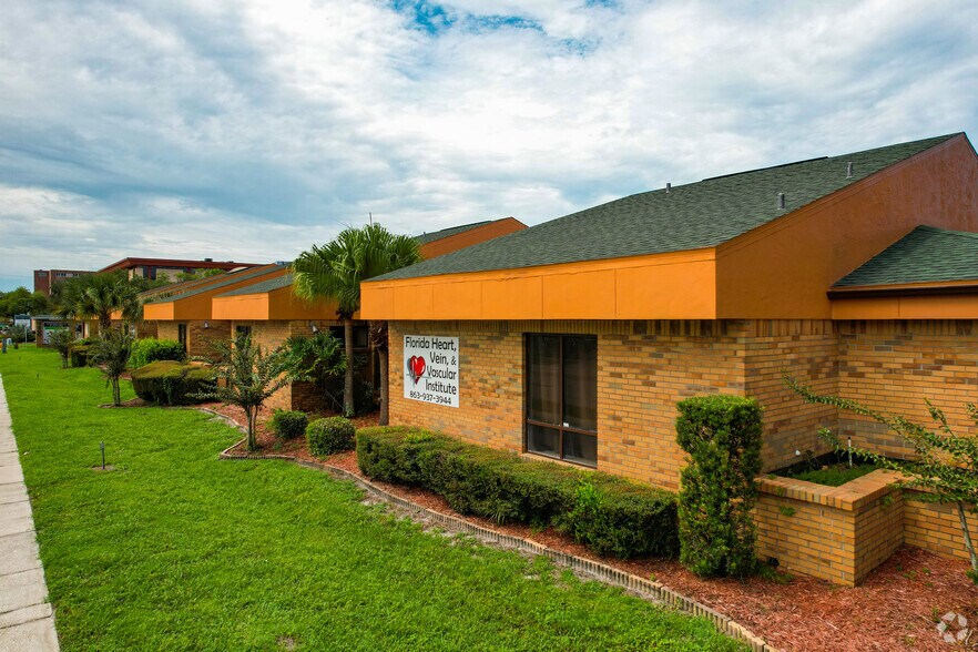 More Photos Of 1500 Lakeland Hills Blvd, Lakeland Medical For Lease