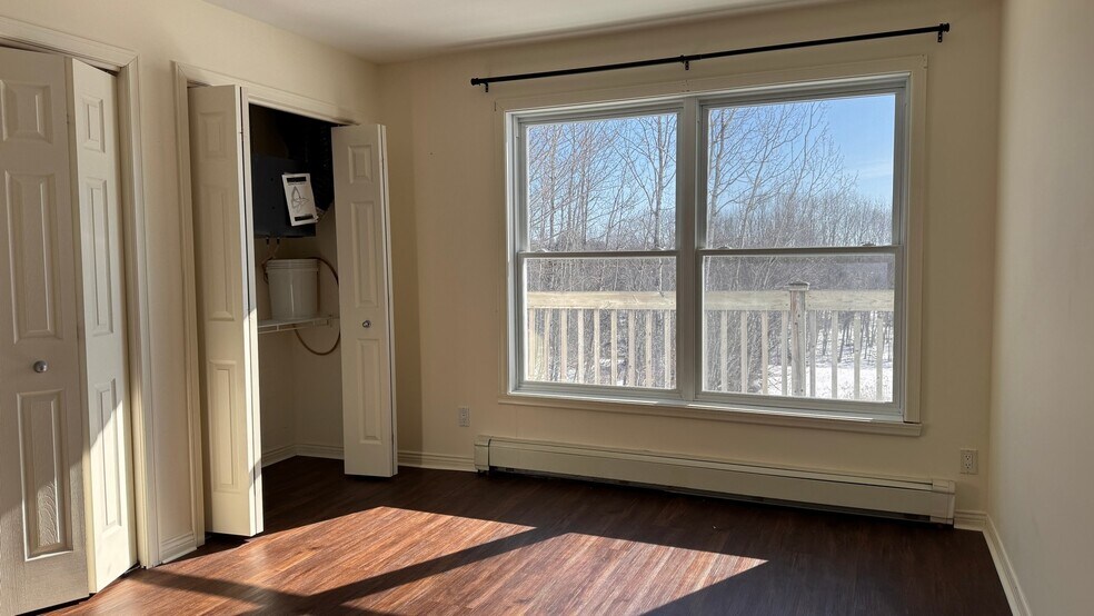 More Photos Of 292 South St, Blue Hill Office For Sale