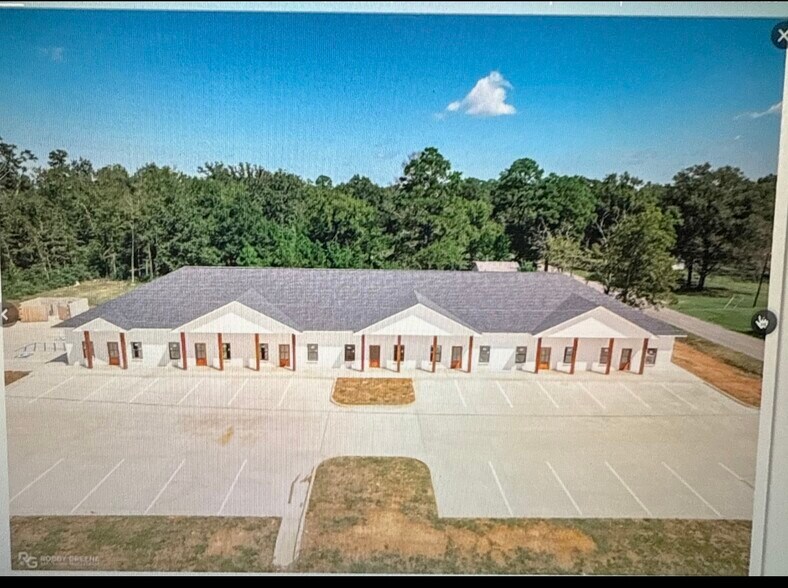 More Photos Of 3rd Street, Benton Office For Sale