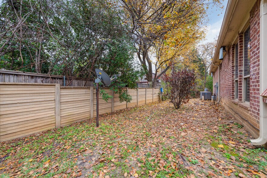 More Photos Of 3508 Highway 121, Bedford Office For Lease