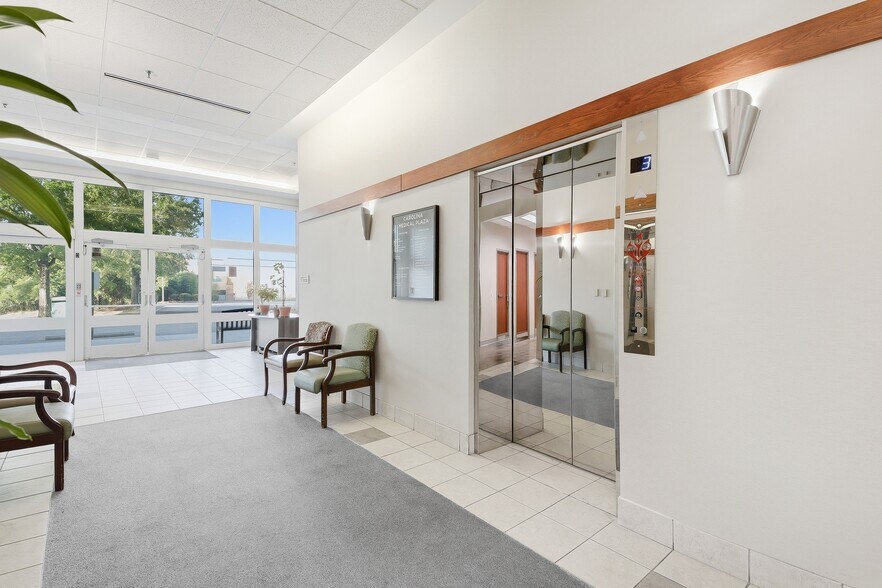 More Photos Of 3010 Farrow Rd, Columbia Medical For Lease