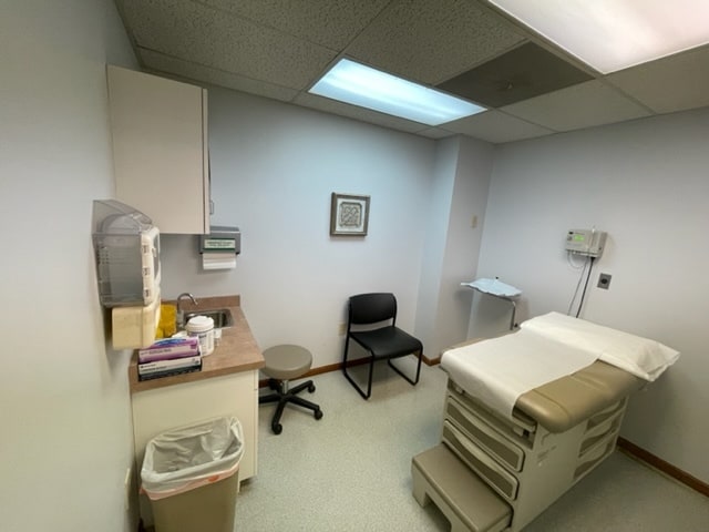 More Photos Of 8940 Kingsridge Dr, Centerville Medical For Sale