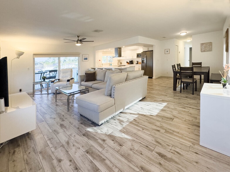 More Photos Of 605 S Riverside Dr, Pompano Beach Apartments For Sale
