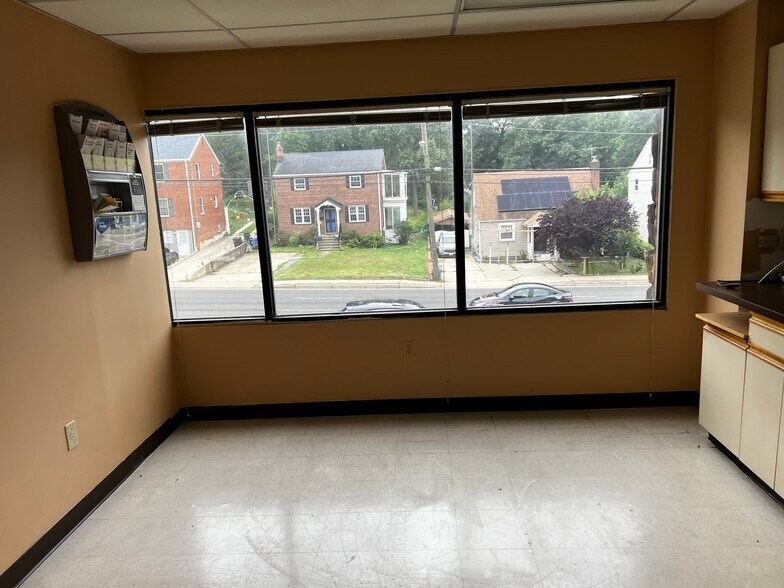 More Photos Of 6122-6136 Landover Rd, Cheverly Medical For Sale