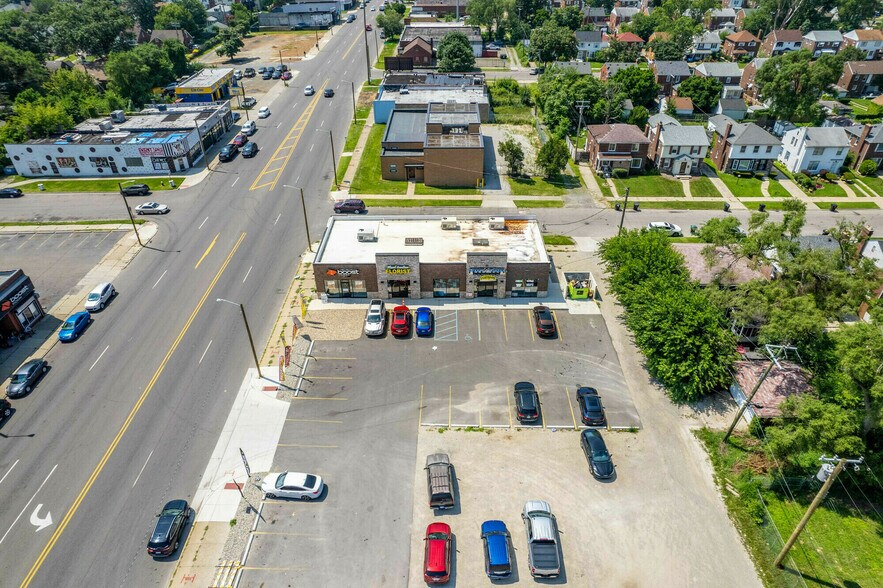 More Photos Of 12730 W 7 Mile Rd, Detroit Freestanding For Sale