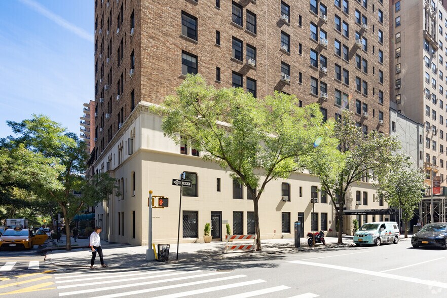 More Photos Of 15-17 Park Ave, New York Apartments For Lease