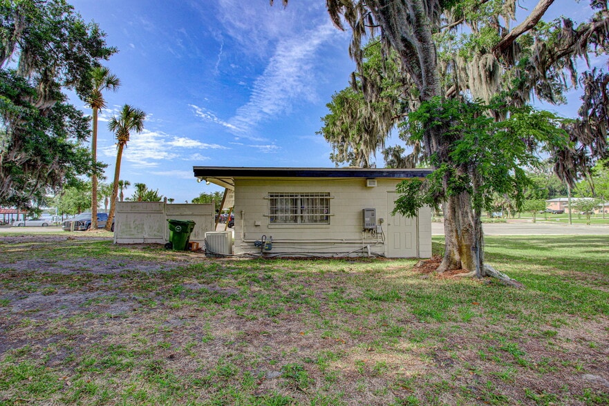 More Photos Of 203 Laurel St, Palatka Office For Sale