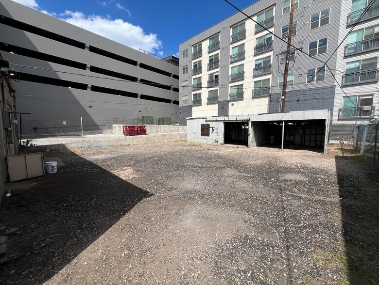 More Photos Of 1940 S Bannock St, Denver Service For Lease