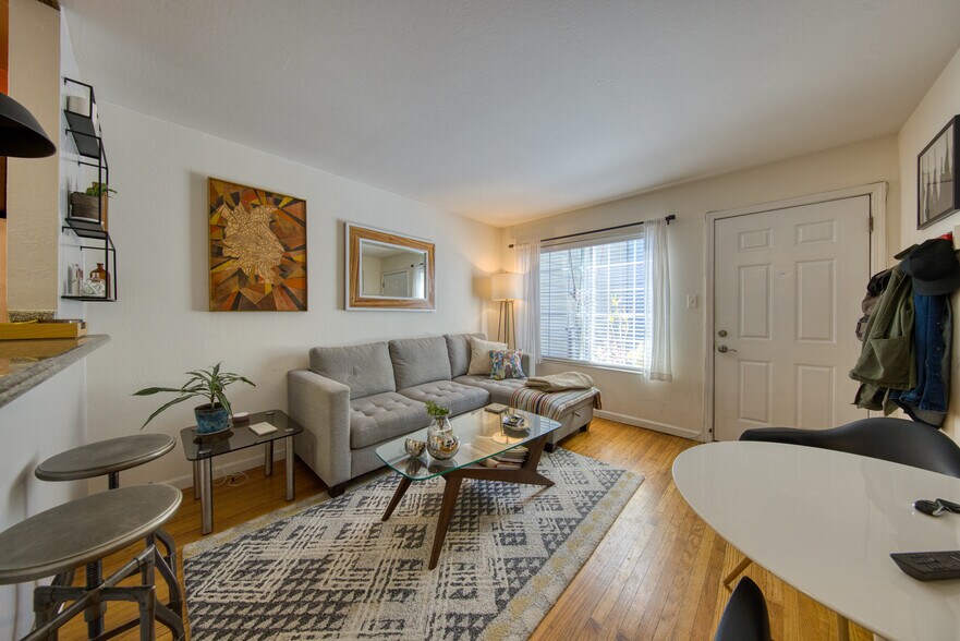 More Photos Of 1670 Hayes St, San Francisco Apartments For Sale