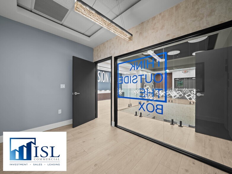 More Photos Of 1700 35th St, Orlando Warehouse For Lease