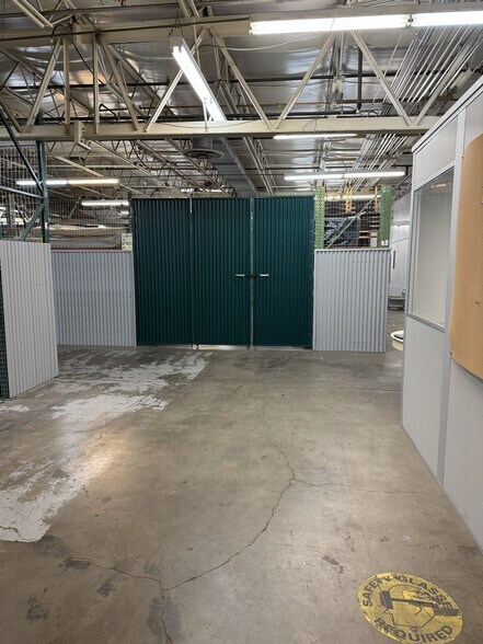 More Photos Of 100 Coombs St, Napa Warehouse For Lease