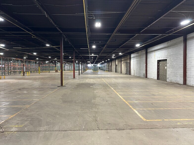 More Photos Of 70 Community Ave, Plainfield Industrial For Sale