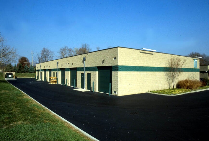 More Photos Of 12960 Stonecreek Dr, Pickerington Warehouse For Lease