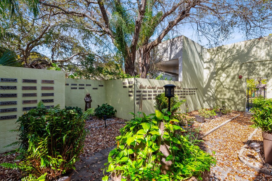 More Photos Of 7875 W McNab Rd, Tamarac Religious Facility For Sale