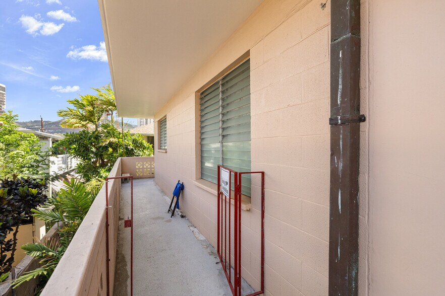 More Photos Of 2318 Lime St, Honolulu Apartments For Sale