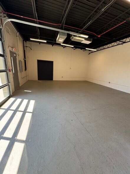 More Photos Of 12621-12631 Larchmere Blvd, Cleveland Apartments For Lease
