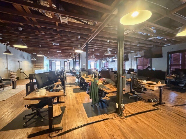 More Photos Of 214 E Louisiana St, McKinney Restaurant For Lease