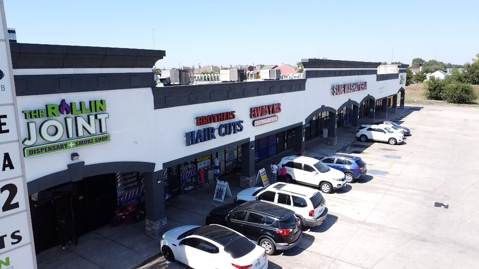 More Photos Of 10114 Bissonnet St, Houston Storefront For Lease