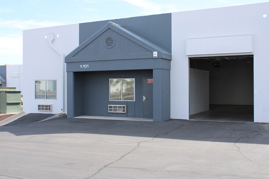 Primary Photo Of 6885 Speedway Blvd, Las Vegas Light Manufacturing For Lease