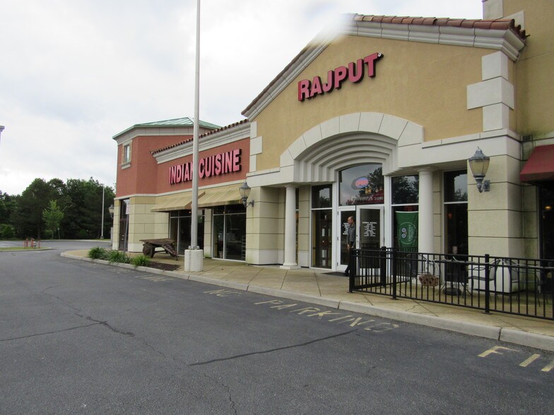 More Photos Of 5860 Harbour View Blvd, Suffolk Unknown For Lease