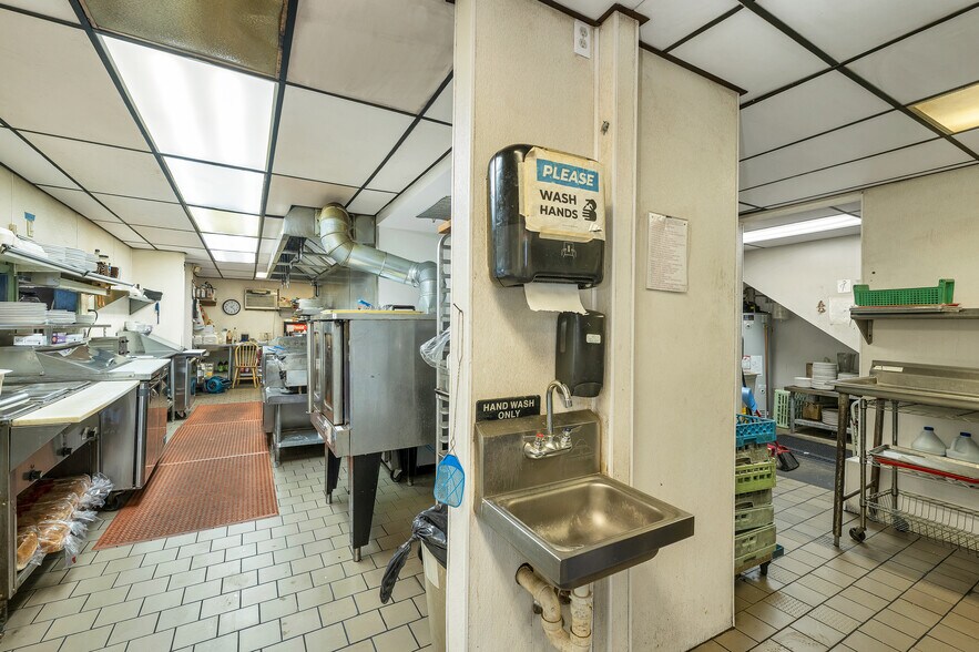 More Photos Of 13 Main St, Goffstown Restaurant For Sale