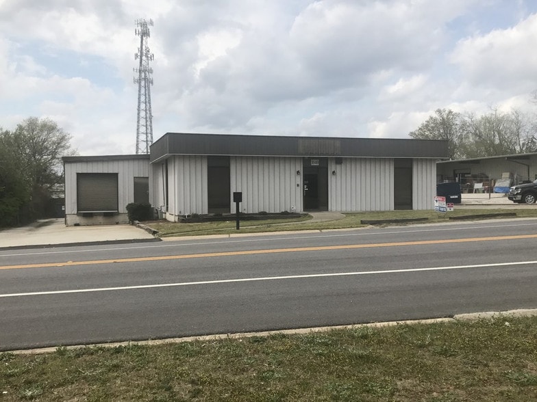 Primary Photo Of 1040 Irwin Bridge Rd NW, Conyers Light Distribution For Sale