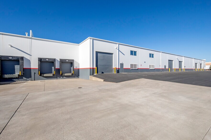 More Photos Of 120 Greg St, Sparks Unknown For Lease