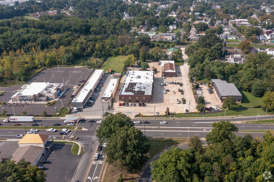 More Photos Of 208 White Horse Pike, Barrington Office For Sale