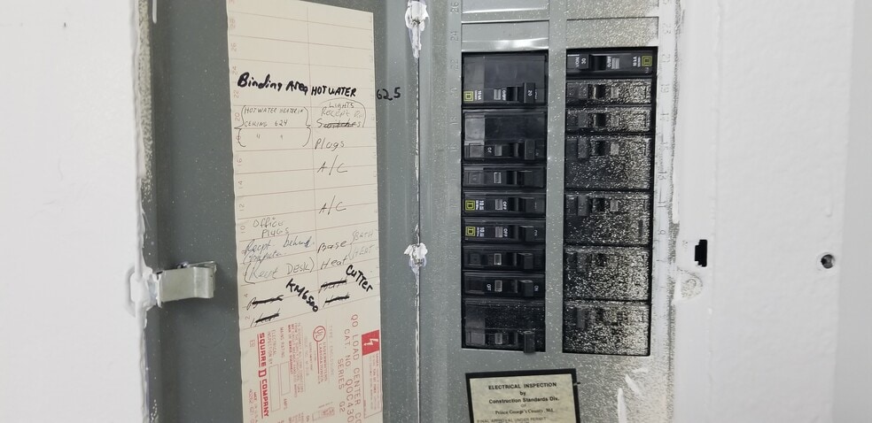 More Photos Of 9244 E Hampton Dr, Capitol Heights General Retail For Lease