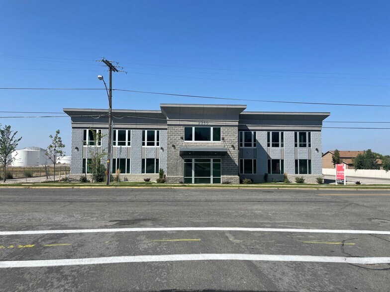 More Photos Of 2250 S 800 W, Woods Cross Office For Lease