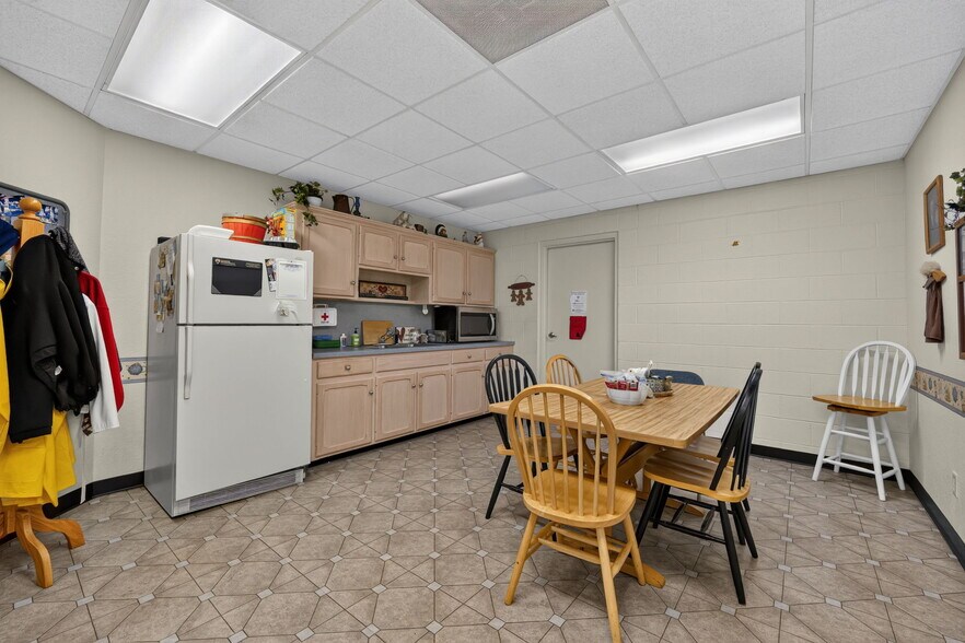 More Photos Of 1460 A Woodville Rd, Millbury Freestanding For Sale