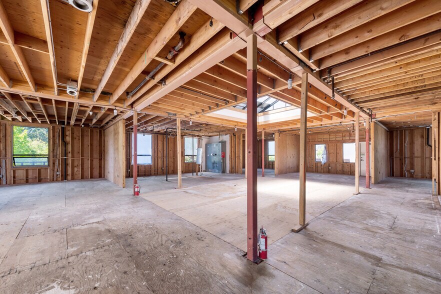 More Photos Of 915 Diablo Ave, Novato Office For Sale