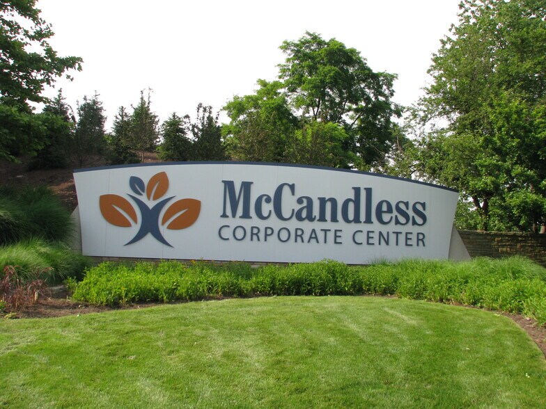 More Photos Of 5500 Corporate Dr, Pittsburgh Office For Lease