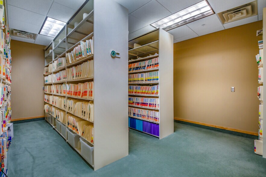 More Photos Of 659 W Hamilton Ave, Eau Claire Medical For Sale