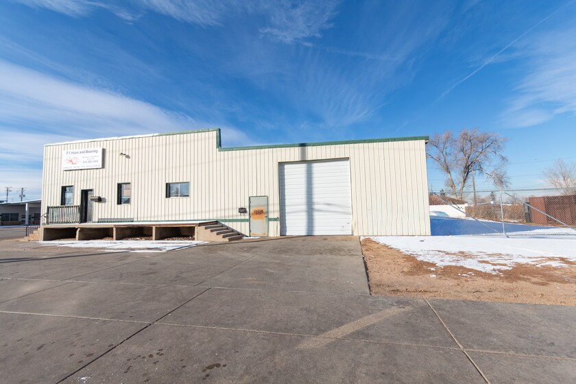 More Photos Of 1539-1543 1st Ave, Greeley Warehouse For Sale