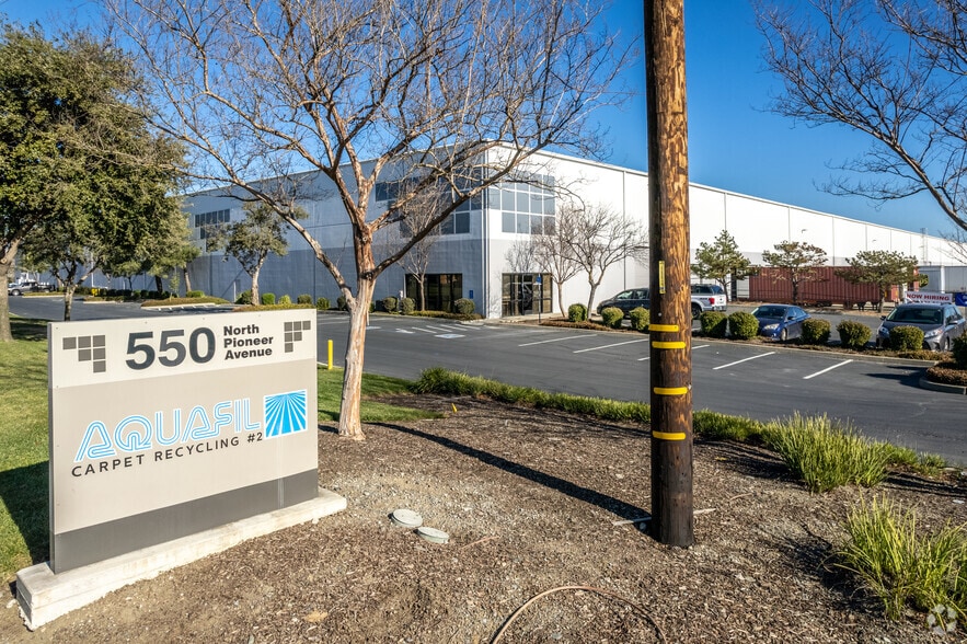 More Photos Of 550 N Pioneer Ave, Woodland Distribution For Sale