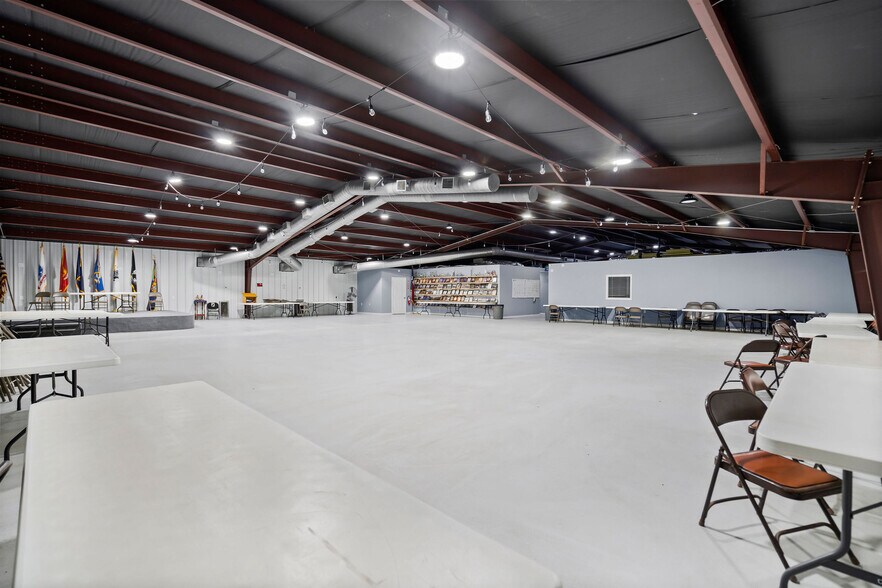 More Photos Of 4951 US Highway 190 W, Livingston Office For Sale