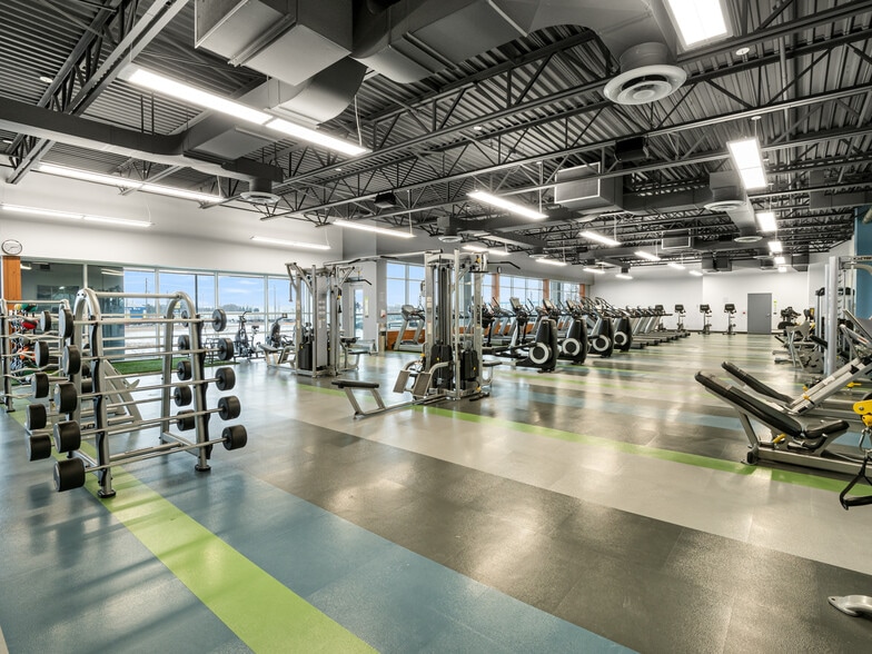 More Photos Of 3400 Grand Marais Rd E, Windsor Sports And Entertainment For Sale