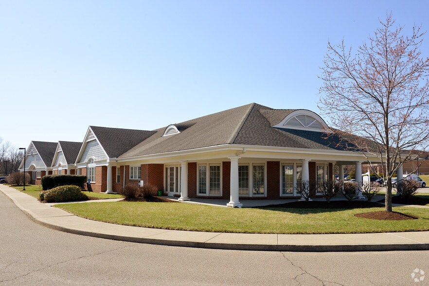 More Photos Of 608 Reading Rd, Mason Medical For Lease