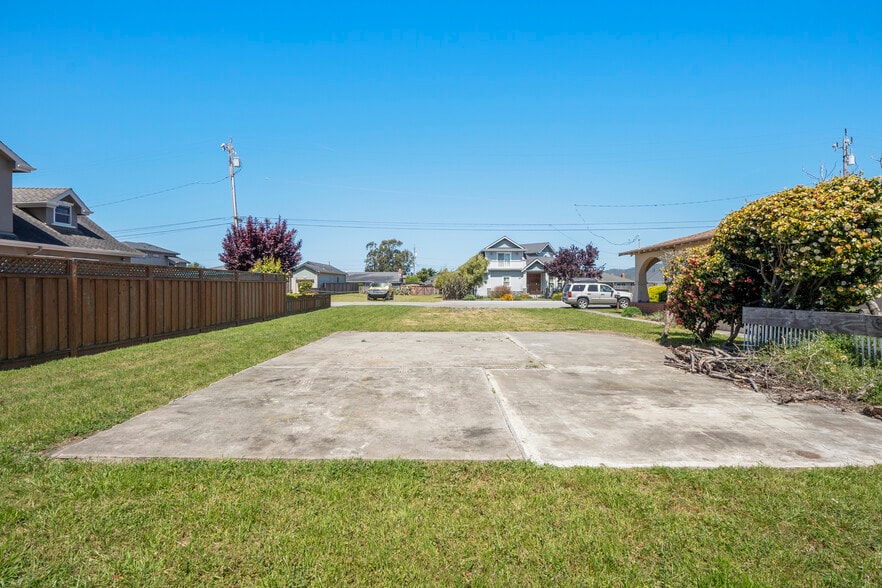 More Photos Of 411 Belleville Blvd, Half Moon Bay Land For Sale