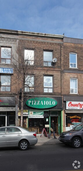 More Photos Of 452-454 Bloor St W, Toronto Storefront Retail Residential For Sale