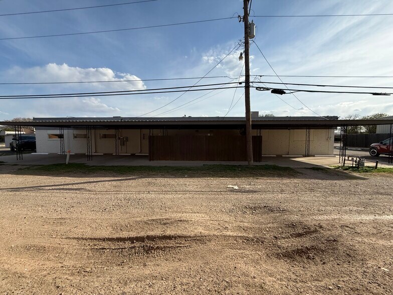 More Photos Of 3706 Mockingbird Ln, Amarillo Office For Sale