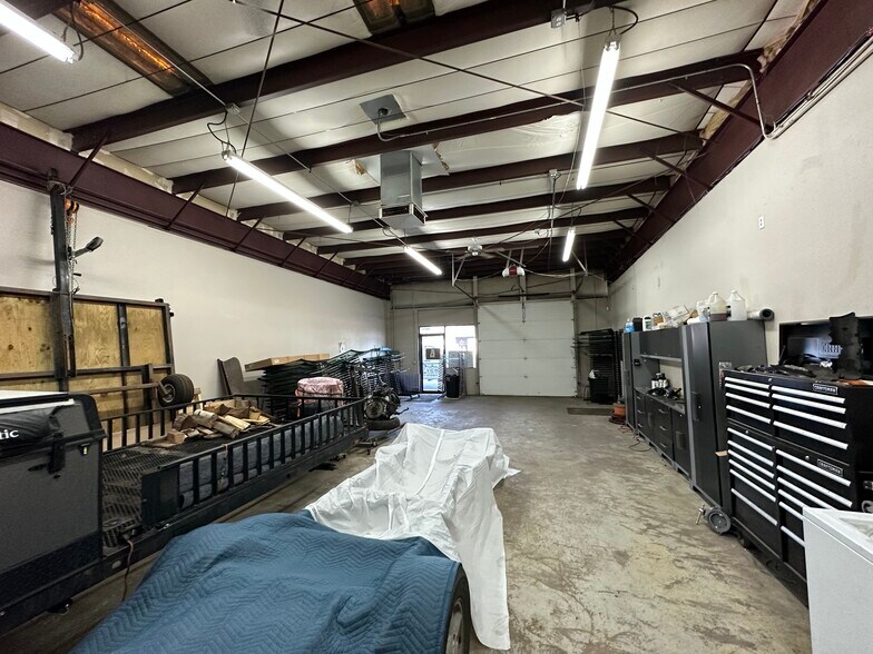 More Photos Of 3706 Norwood Dr, Littleton Light Manufacturing For Lease