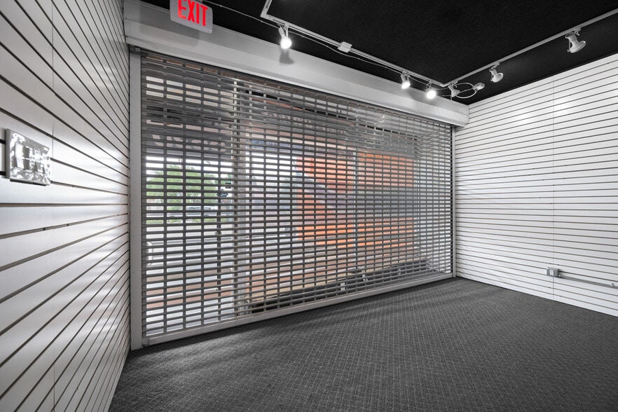 More Photos Of 6630 Gulf Blvd, St Pete Beach Storefront Retail Office For Sale
