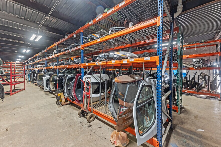 More Photos Of 14286 Meyers Rd, Detroit Industrial For Sale